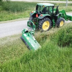 Peruzzo_bullcross-shredder-roadways-maintenance