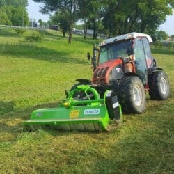 Peruzzo_grass-shredding-bull-reverse