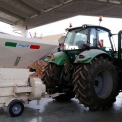 Peruzzo_hammer-mill-1000-universal-tractor-attack
