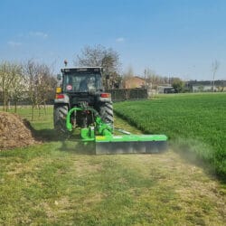 Peruzzo_rear-mounted-bull-cross-shredder