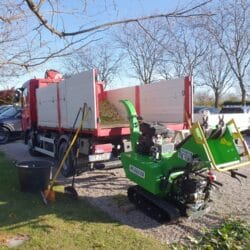 Peruzzo_tb100-c-pro-wood-chips-unloading