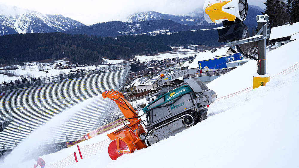 Pfanzelt_csm_240207_moritz_schneefraese_traktionsseilwinde_72a86b04c4