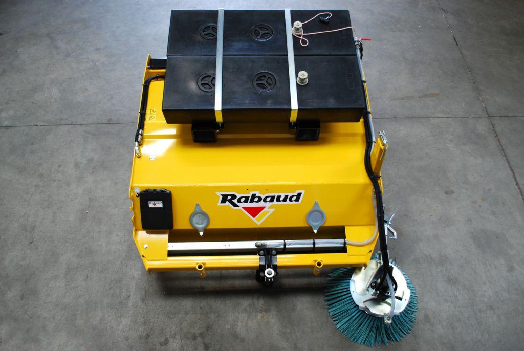 Rabaud_arrosage-balayeuse-autonome