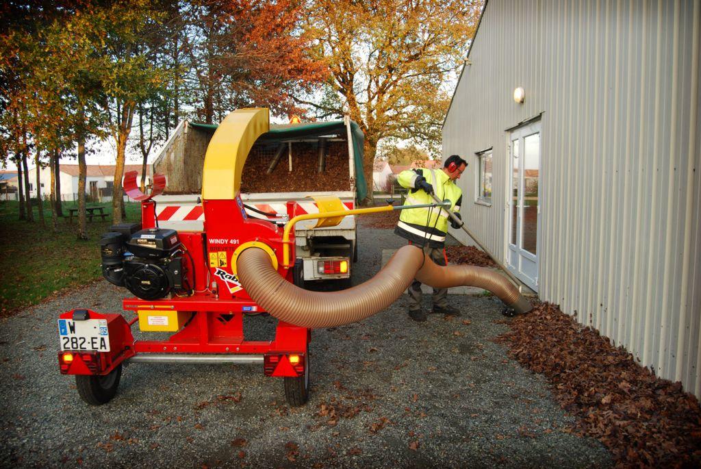 Rabaud_aspirateur-feuille-remorque