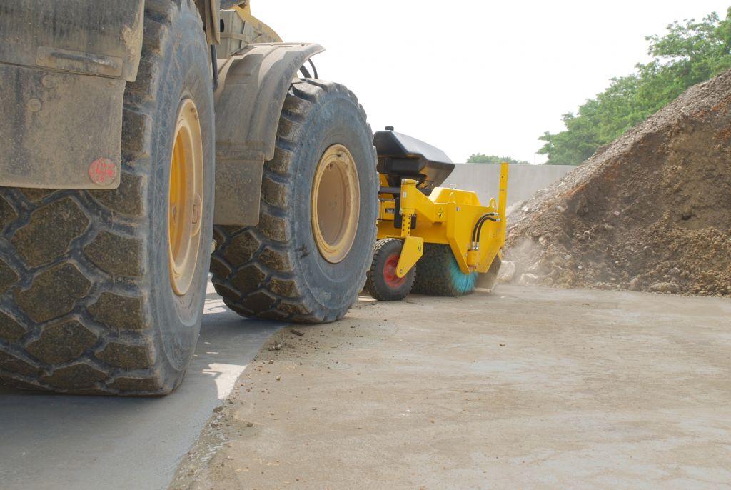 Rabaud_balayage-chantier-decharge