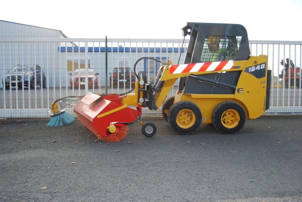 Rabaud_balayage-industrie-chargeur