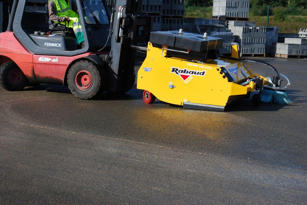 Rabaud_balayage-parking-industrie