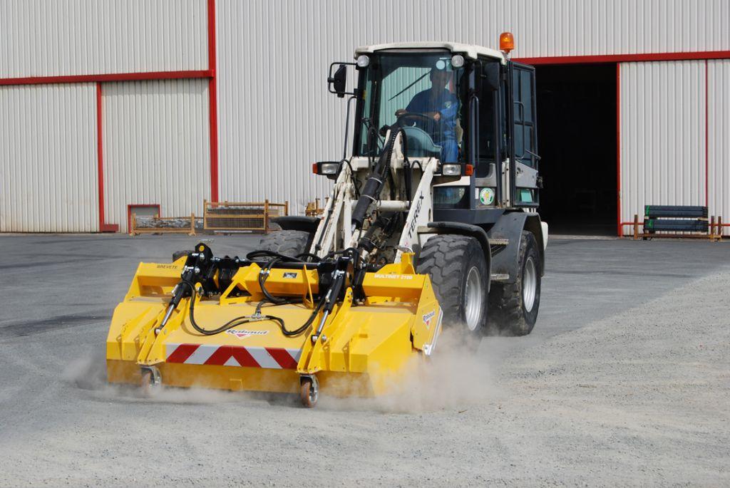 Rabaud_balayeuse-terex-chargeuse