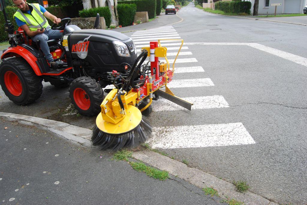 Rabaud_brosse-desherbage-rabaud