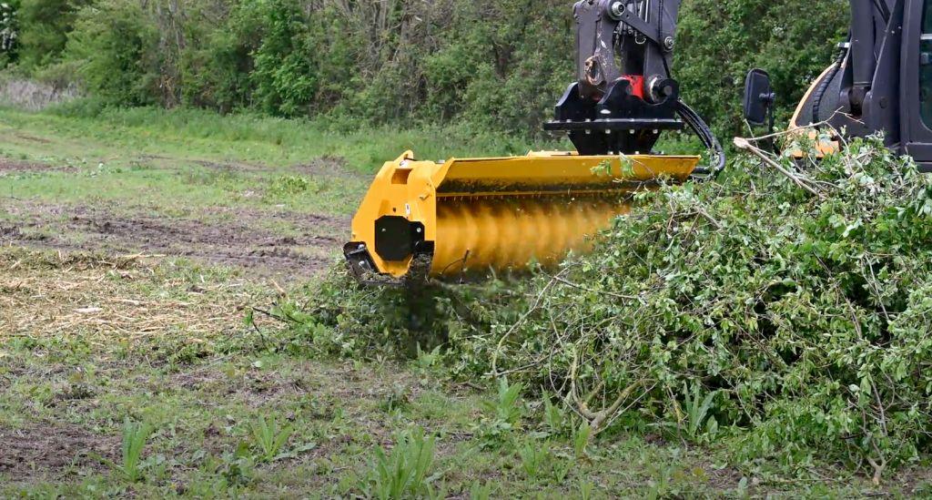 Rabaud_broyage-forestier-vegetation
