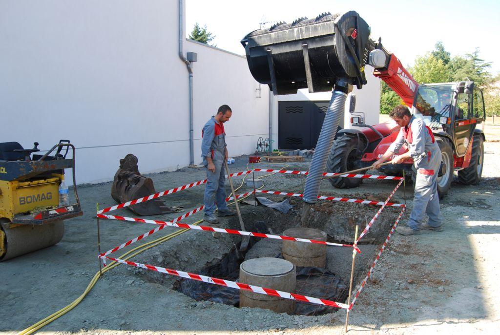 Rabaud_deversement-beton-fosse-septique