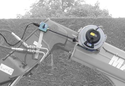 Enrouleur électrique avec fil longueur 15 m et bouton poussoir en cabine et prise allume-cigare 12 V