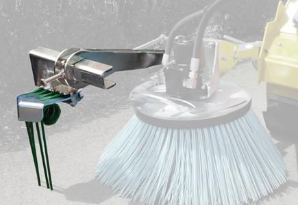 Griffes de nettoyage des caniveaux (balai latéral obligatoire)