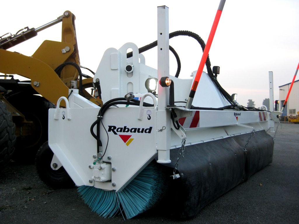 Rabaud_grosse-balayeuse-rabaud