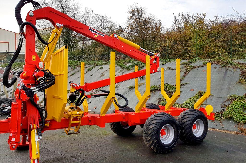 Rabaud_grue-remplie-remorque-forestiere