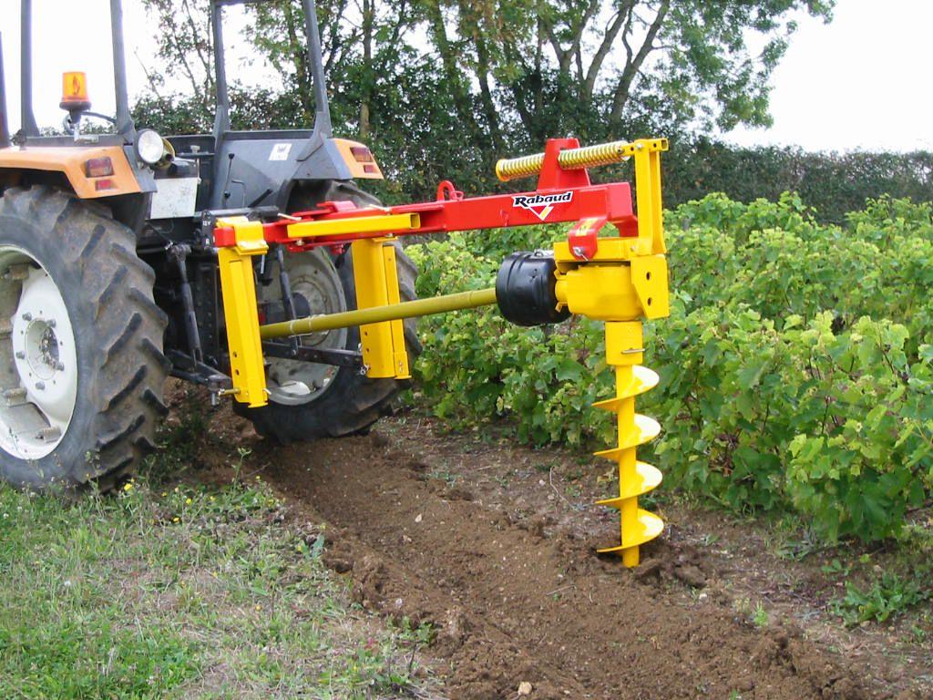 Rabaud_tariere-plantation-vigne