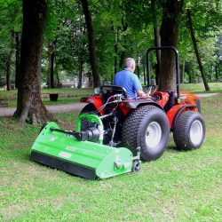 Peruzzo_fox-mower-on-public-parks