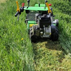 Peruzzo_motofrog75-thik-grass-1