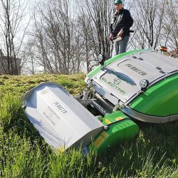 Peruzzo_robofox-electra-uncultivated-green-areas-1