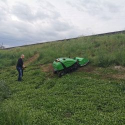 Peruzzo_robofox-hybrid-sloppe-field